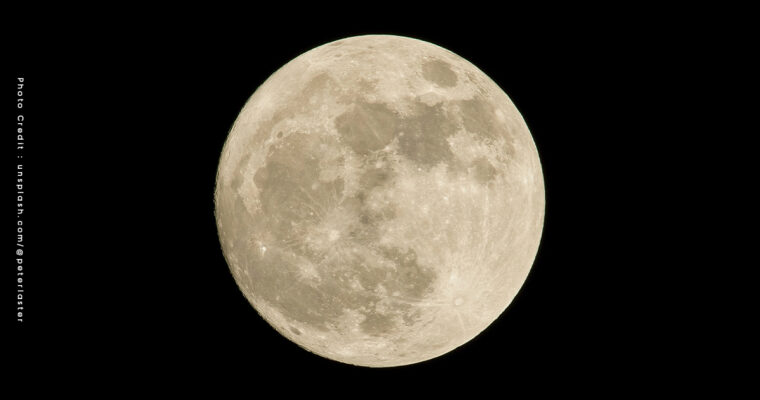 Moon พระจันทร์