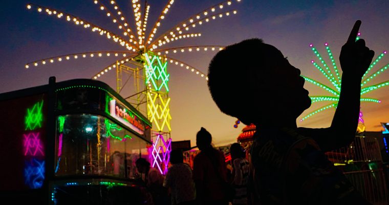 Thai Temple Festival สีสันงานวัด