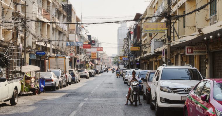 ถนนบริพัตร ย่านเมืองเก่า กรุงเทพฯ