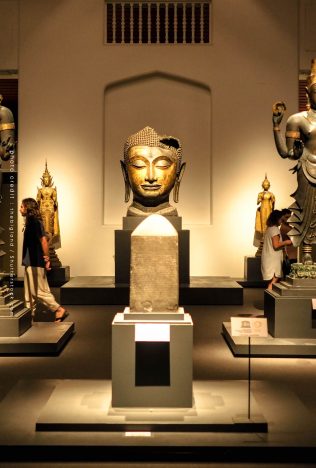 243 ปี กรุงรัตนโกสินทร์ กรุงเทพมหานคร พิพิธภัณฑ์สถานแห่งชาติ พระนคร หนังกลางแปลง การแสดง ศิลปวัฒนธรรมไทย Night at the Museum