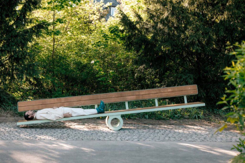 Balance Bench ม้านั่งกระดก สวนสาธารณะ เยอรมนี ปฏิสัมพันธ์ สมดุล
