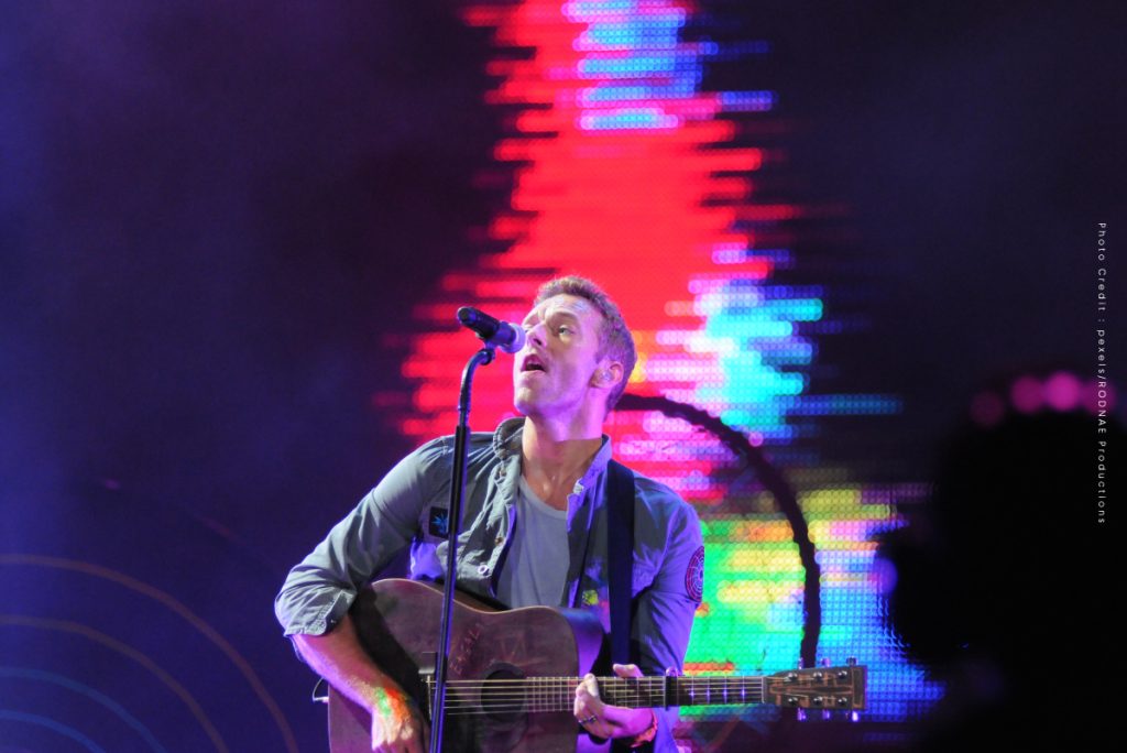แผ่นเสียงจากขวดพลาสติกรีไซเคิล 100% Coldplay วงดนตรีรักษ์โลก