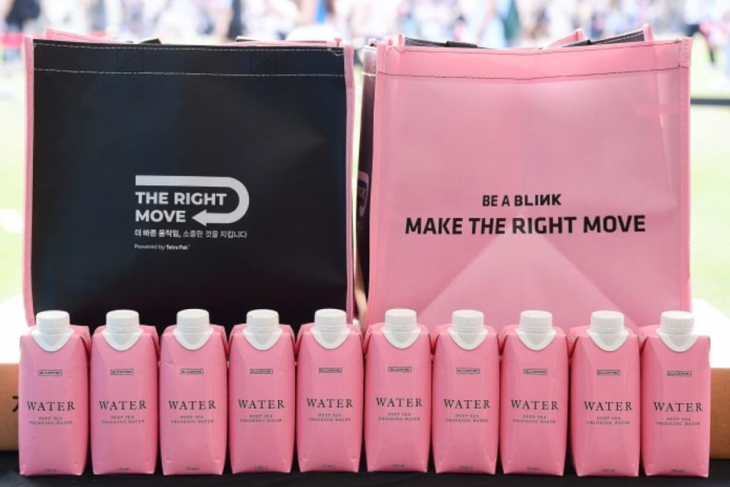 BLACKPINK WATER ครั้งแรกในคอนเสิร์ต K-pop น้ำดื่มบรรจุกล่องรักษ์โลก