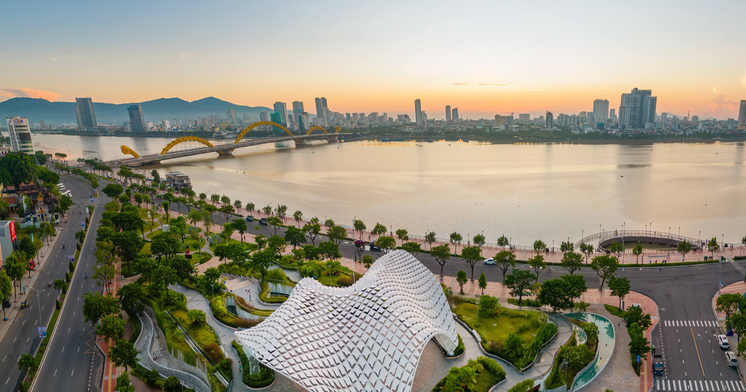 ดานัง เวียดนามกลาง เมืองดานัง เที่ยวดานัง danang เขตการค้าเสรี เขตการค้าเสรีดานัง free trade zone ประเทศเวียดนาม เศรษฐกิจ การท่องเที่ยว