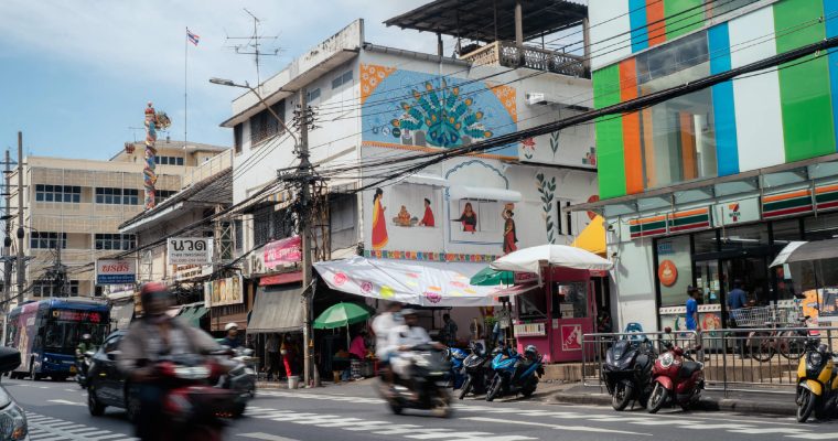คลองโอ่งอ่าง พาหุรัด ดิวาลี กรุงเทพฯ Nippon Paint ศิลปะ สร้างสรรค์ พลังของสี พลังแห่งสี ไทย อินเดีย