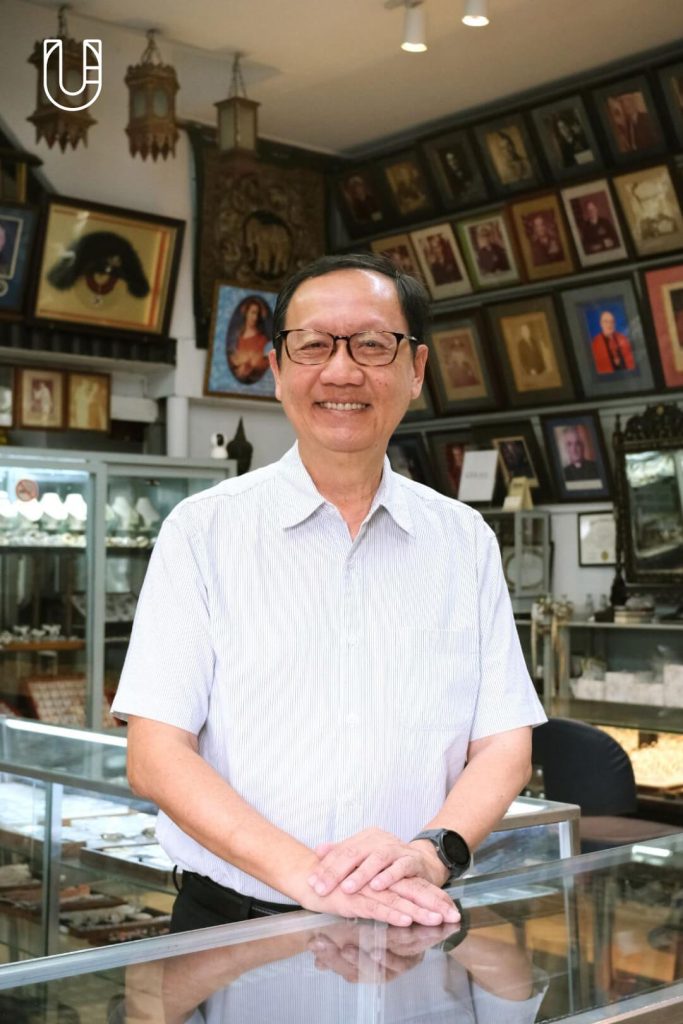 เฟื่องนคร เดินเท้าสำรวจ 5 ร้านบนหนึ่งในสามถนนแรกของไทย
