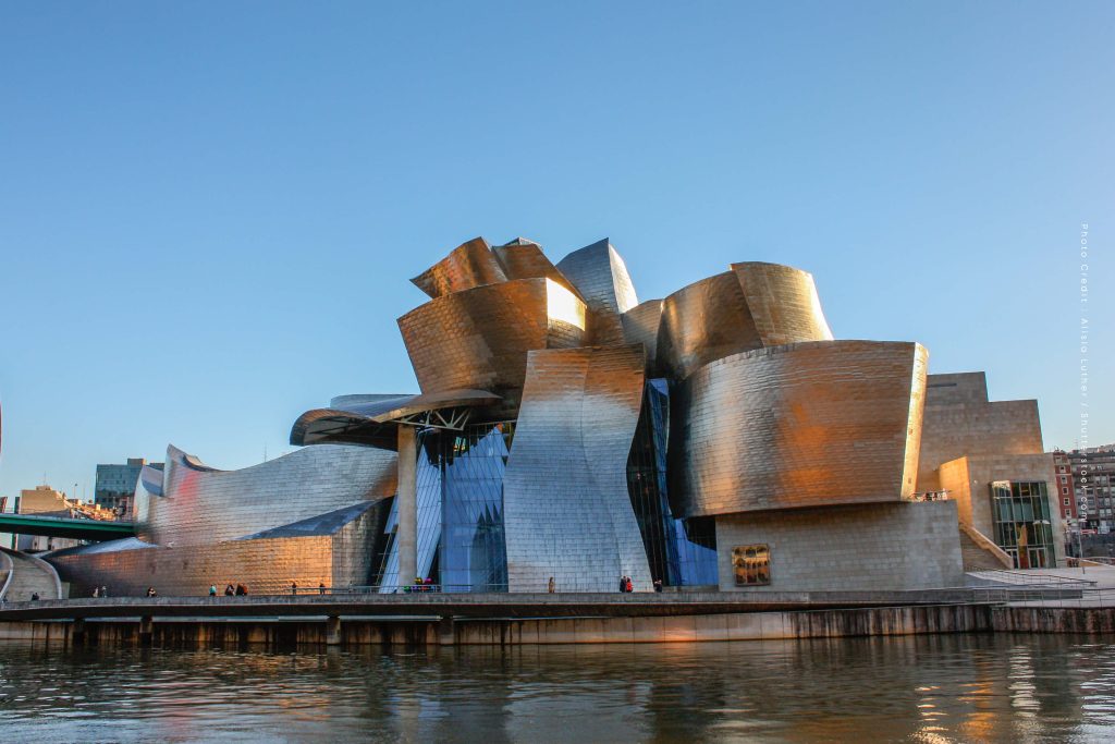 The Bilbao Effect พิพิธภัณฑ์ Frank Gehry เมืองยากจน เมืองท่องเที่ยว สเปน เมืองบิลเบา Guggenheim Museum Bilbao