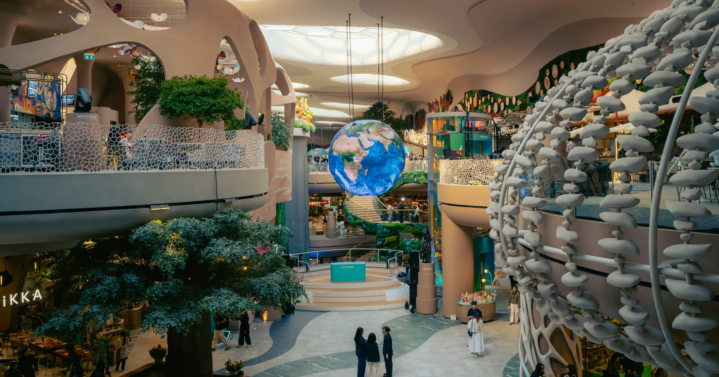 NEXTOPIA สยามพารากอน เมืองต้นแบบแห่งความยั่งยืน ความยั่งยืน Siam Paragon นวัตกรรม ไลฟ์สไตล์ อนาคต ศิลปะ ธรรมชาติ ขยะทะเล รีไซเคิล