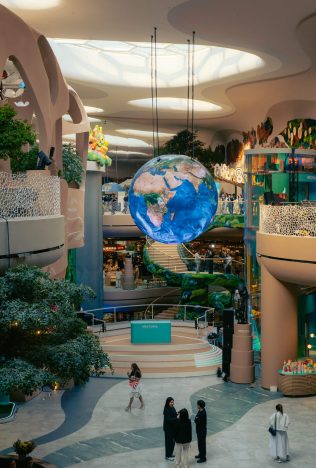 NEXTOPIA สยามพารากอน เมืองต้นแบบแห่งความยั่งยืน ความยั่งยืน Siam Paragon นวัตกรรม ไลฟ์สไตล์ อนาคต ศิลปะ ธรรมชาติ ขยะทะเล รีไซเคิล